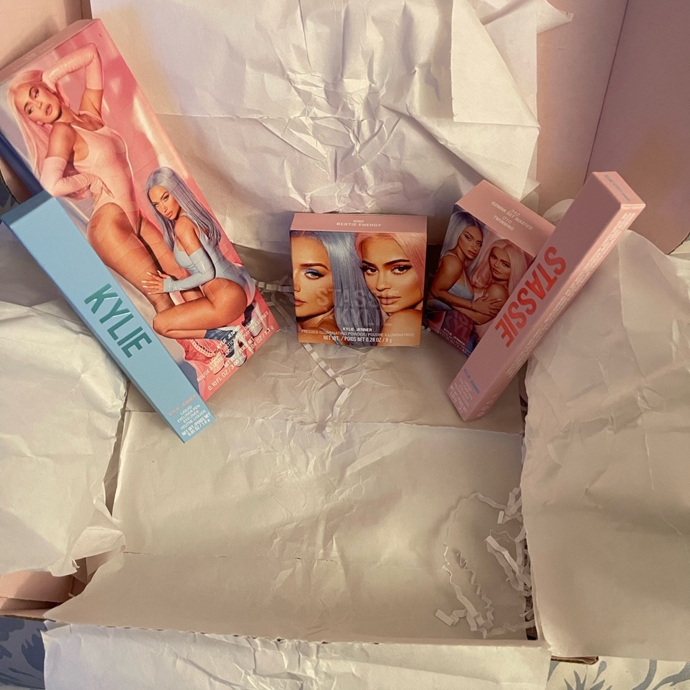 Kylie Cosmetics Kylie X Stassi collection